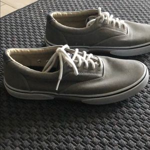 Men’s Sperry shoes size 10